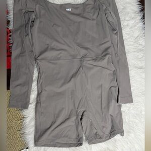 NEW SET Active XL Sportbody Bodysuit One Piece Shortie Shorts Suit Long Sleeve